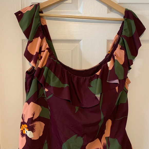 EVRI 1-piece bathing suit 4X Stunning Nikita Seamed Ruffled Primrose NWT w/strap - Picture 5 of 11